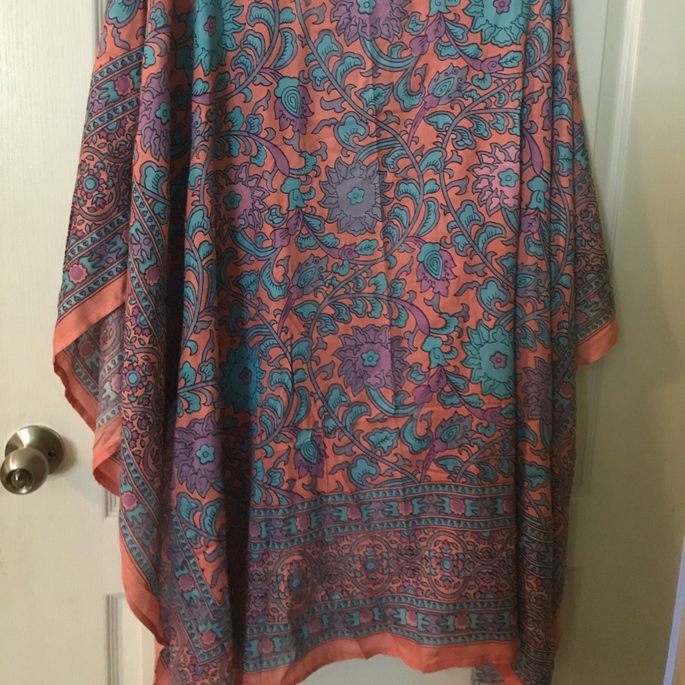 Kimono - Picture 2 of 3
